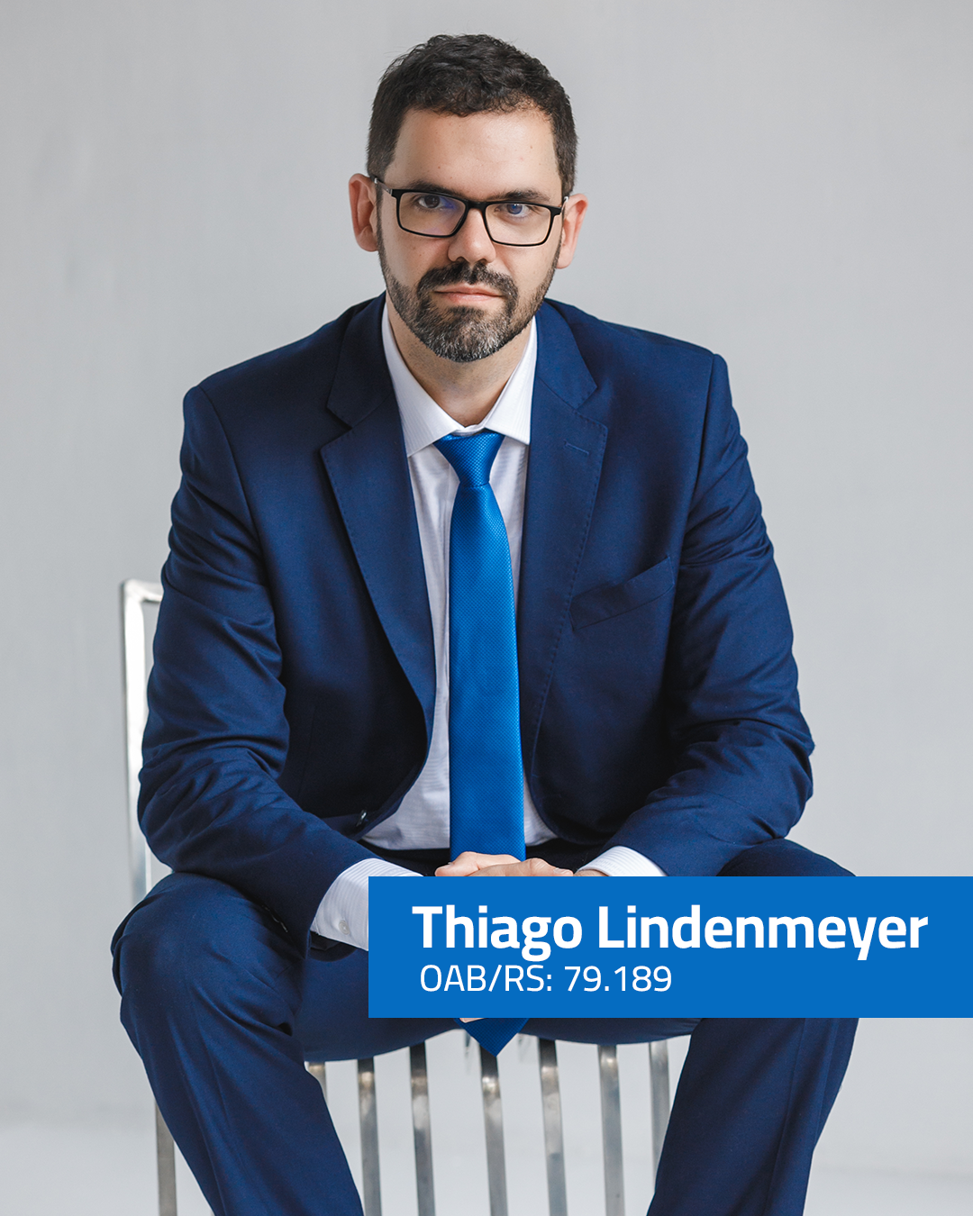 Sócio Fundador do Lindenmeyer, Muñoz, Munimis & Bretanha Advogados Associados, graduou-se no ano de 2008 e lida desde o ano de 2010 com direito do trabalho, com forte atuação no direito do trabalho coletivo, especialmente no
assessoramento de entidades de classe em negociações coletivas, mediações e dissídios coletivos.